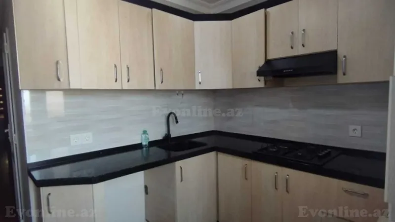 Satılır 2 otaqlı Mənzil Köhnə tikili 55 m² Suraxanı r. - şəkil 5