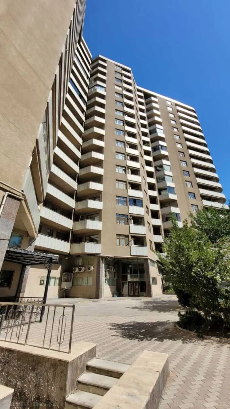 Satılır 4 otaqlı Mənzil Yeni tikili 196 m² Elmlər Akademiyası m. - şəkil 2