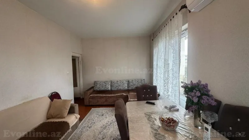 Satılır 2 otaqlı Mənzil Köhnə tikili 65 m² Əhmədli m. - şəkil 2