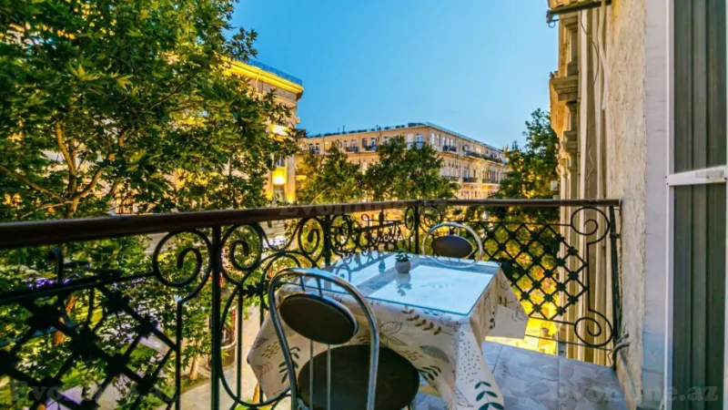 3 otaqlı Mənzil 82 m² Sahil m. Kirayə verilir
