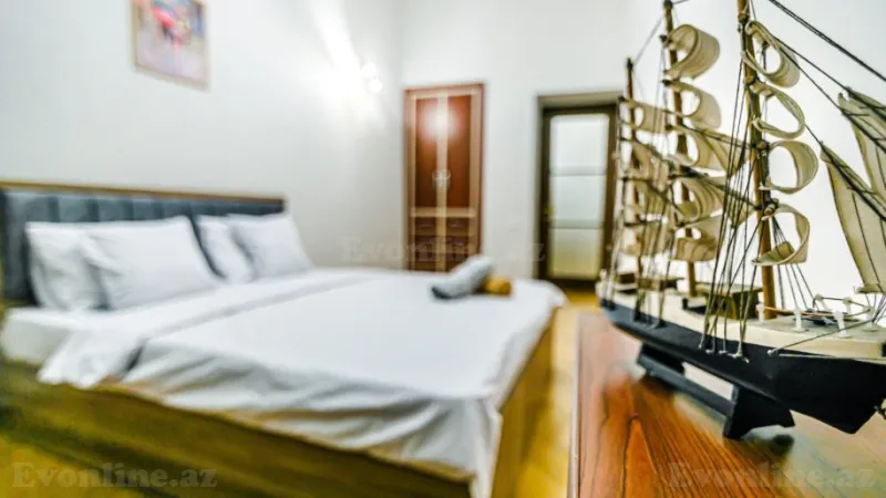 Kirayə verilir 3 otaqlı Mənzil Köhnə tikili 82 m² Sahil m. - şəkil 3