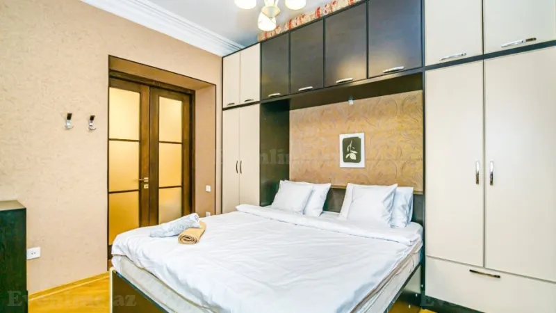 Kirayə verilir 3 otaqlı Mənzil Köhnə tikili 82 m² Sahil m. - şəkil 5