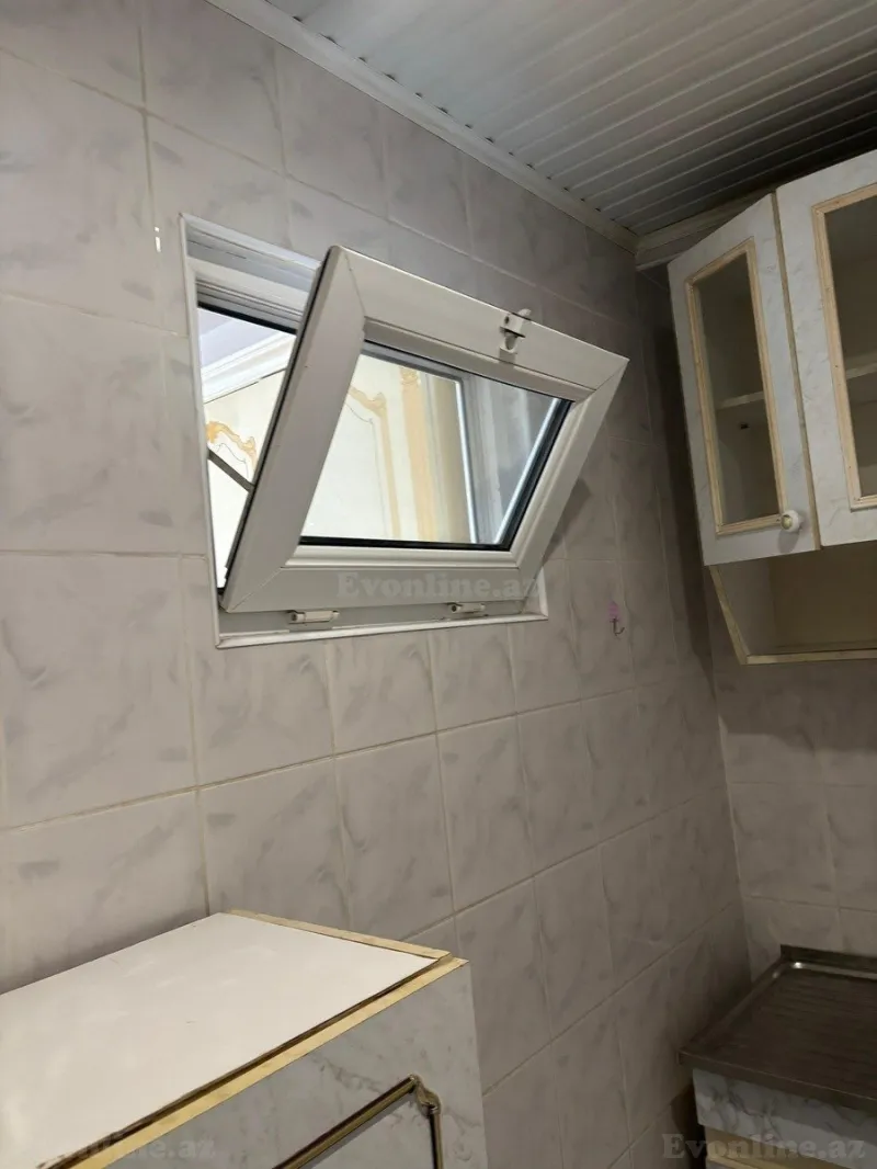 Satılır 2 otaqlı Mənzil Köhnə tikili 50 m² Bakmil m. - şəkil 5