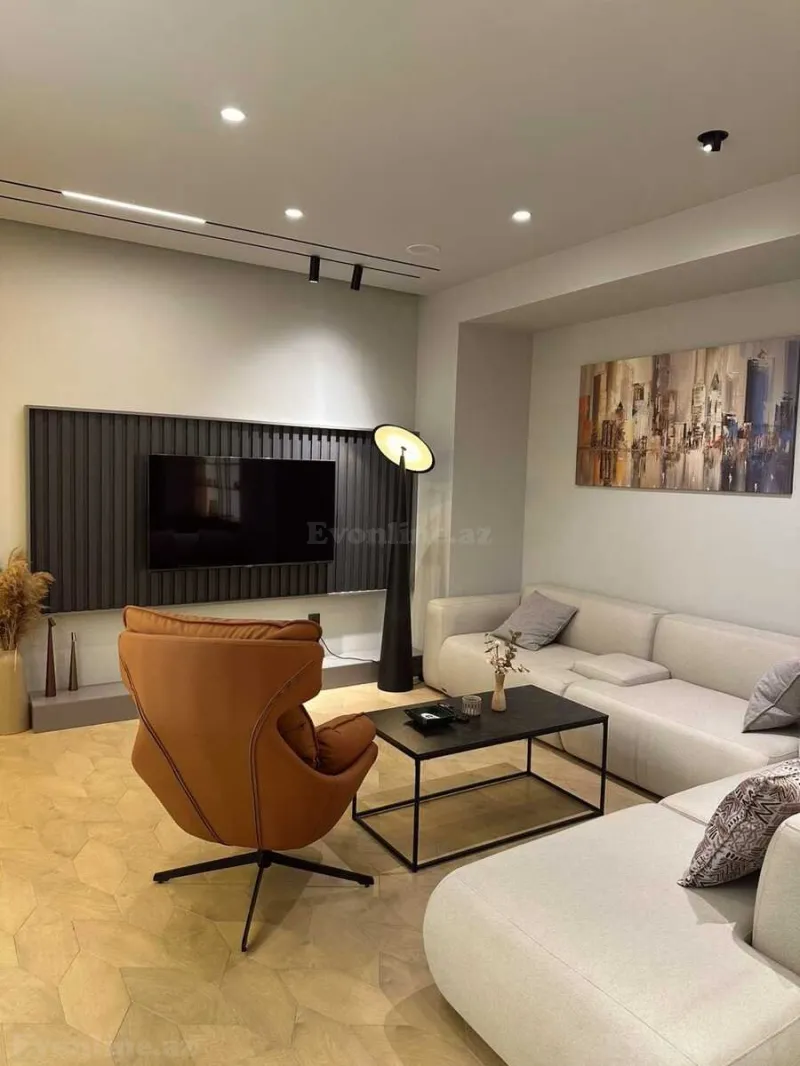 3 otaqlı Mənzil 148 m² Yasamal Satılır