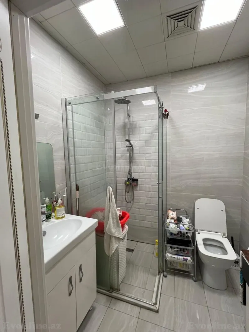 Satılır 3 otaqlı Mənzil Yeni tikili 96 m² 8 Noyabr m. - şəkil 12