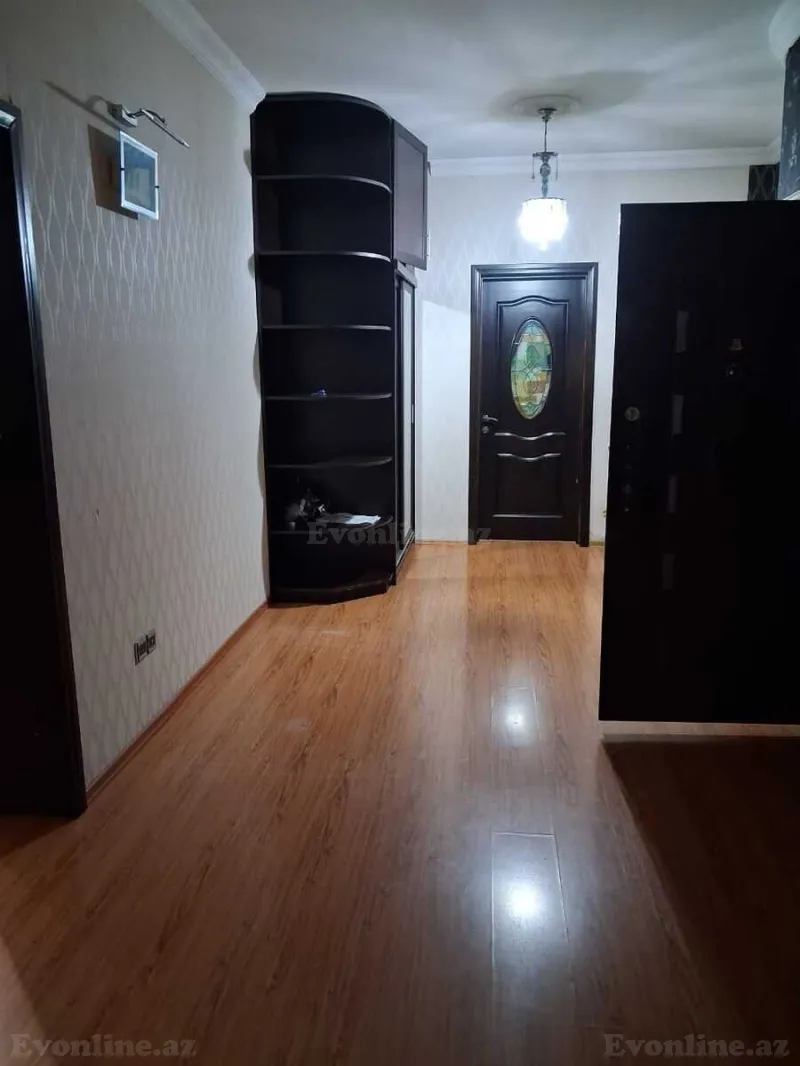 Kirayə verilir 4 otaqlı Mənzil Yeni tikili 130 m² Sumqayıt