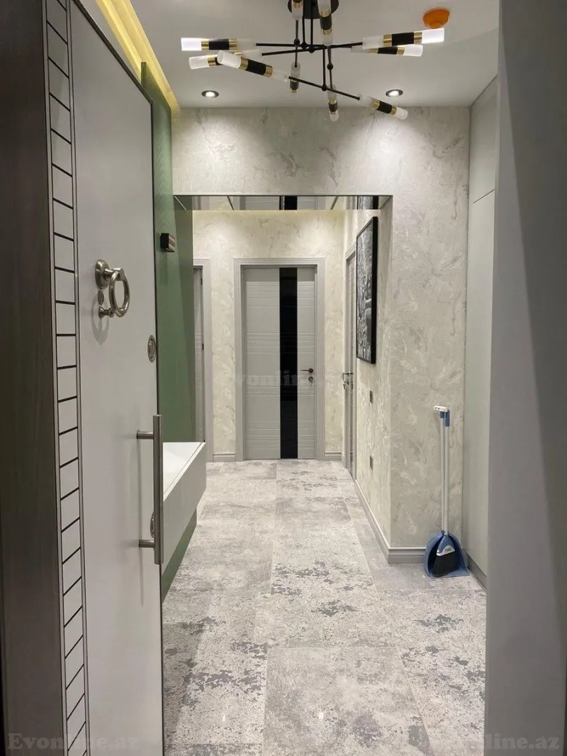 2 otaqlı Mənzil 97 m² 8 Noyabr m. Kirayə verilir