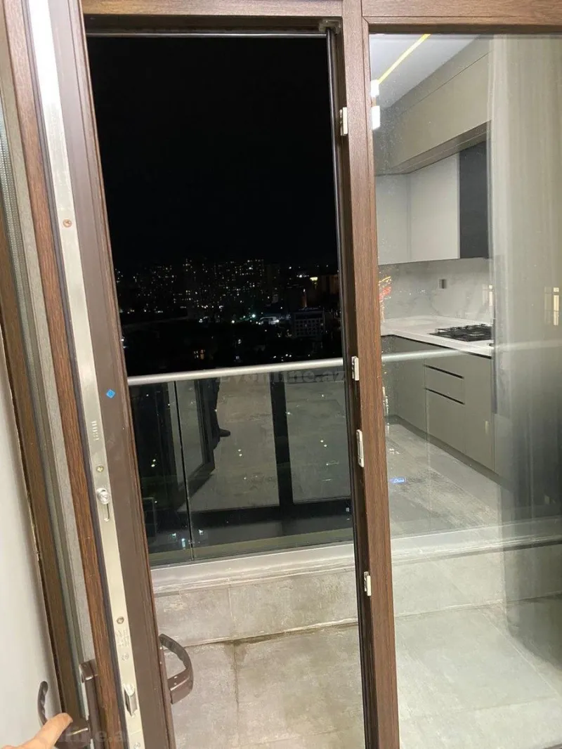 Kirayə verilir 2 otaqlı Mənzil Yeni tikili 97 m² 8 Noyabr m. - şəkil 20