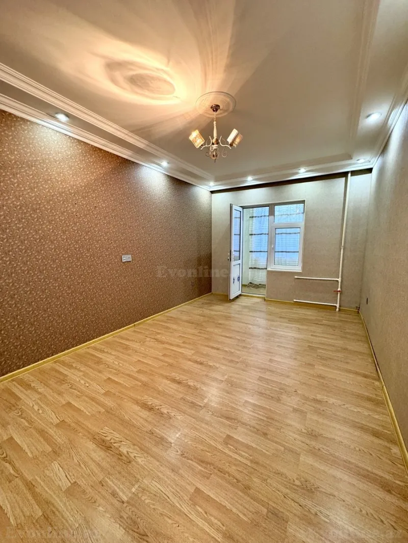 Satılır 2 otaqlı Mənzil Köhnə tikili 50 m² Yeni Yasamal - şəkil 2