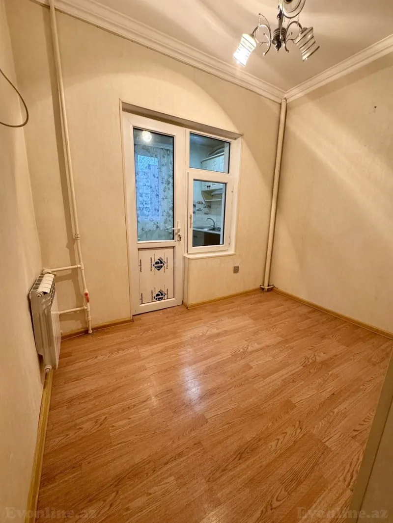 Satılır 2 otaqlı Mənzil Köhnə tikili 50 m² Yeni Yasamal - şəkil 6