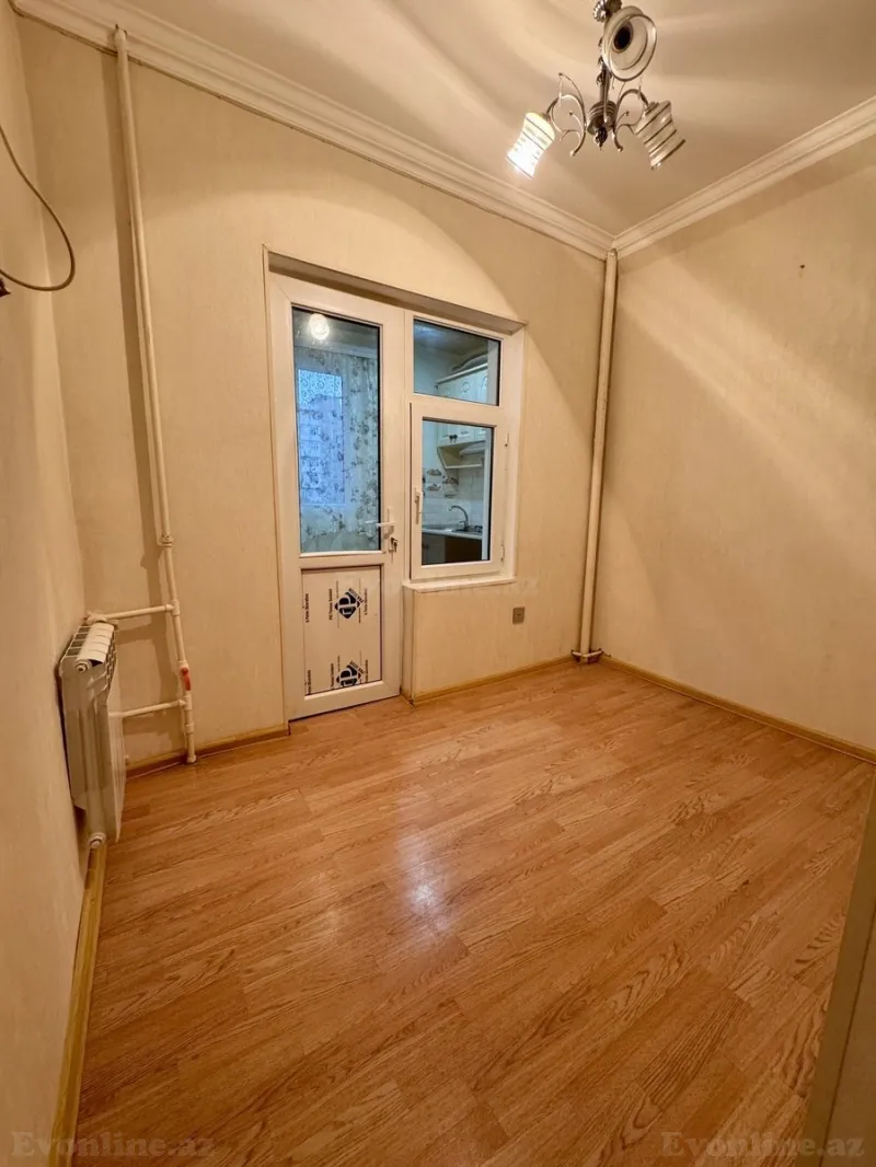 Satılır 2 otaqlı Mənzil Köhnə tikili 50 m² Yeni Yasamal - şəkil 7