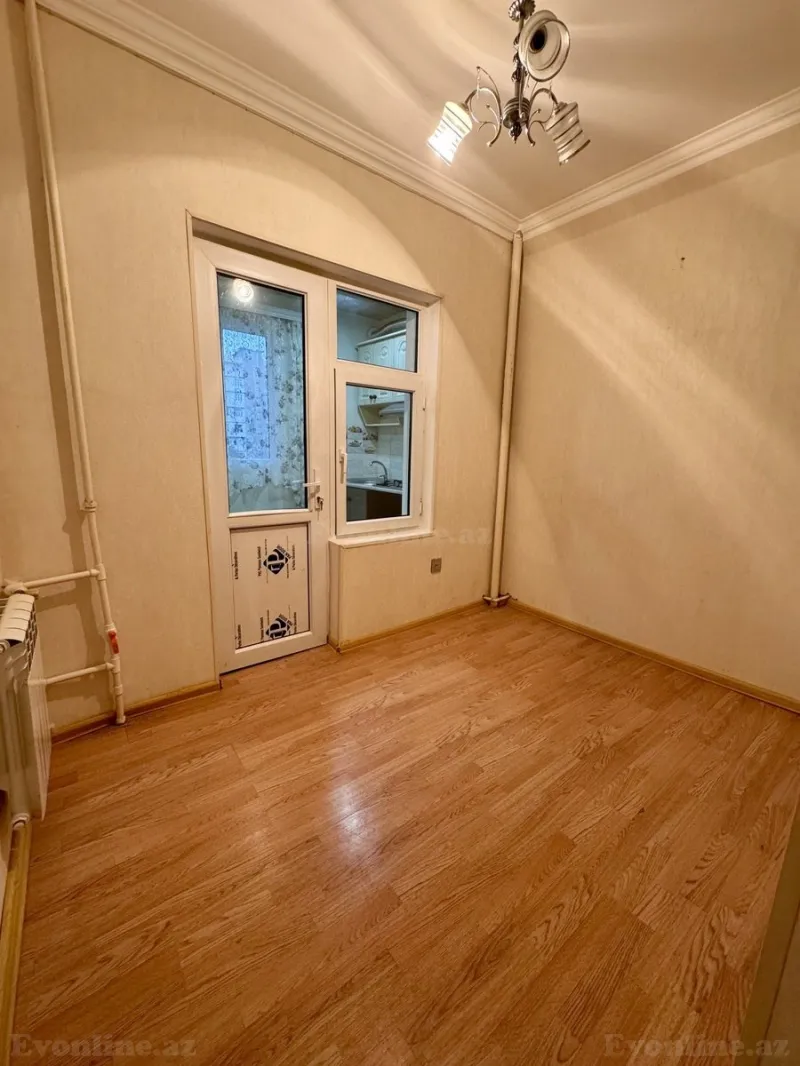 Satılır 2 otaqlı Mənzil Köhnə tikili 50 m² Yeni Yasamal - şəkil 10