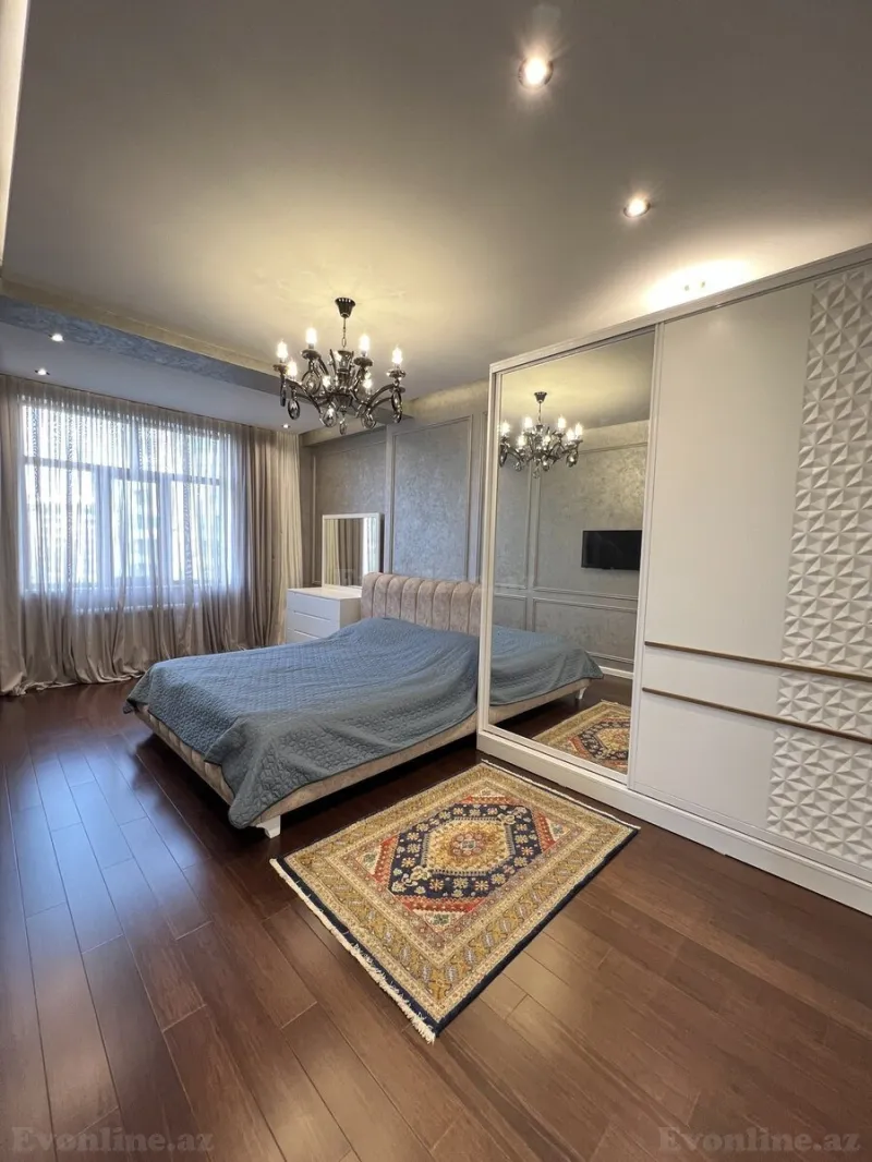Satılır 3 otaqlı Mənzil Yeni tikili 135 m² 6-cı mikrorayon - şəkil 2