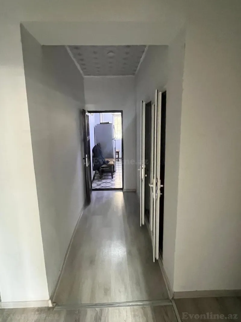Satılır 3 otaqlı Mənzil Köhnə tikili 80 m² Sabunçu r. - şəkil 2