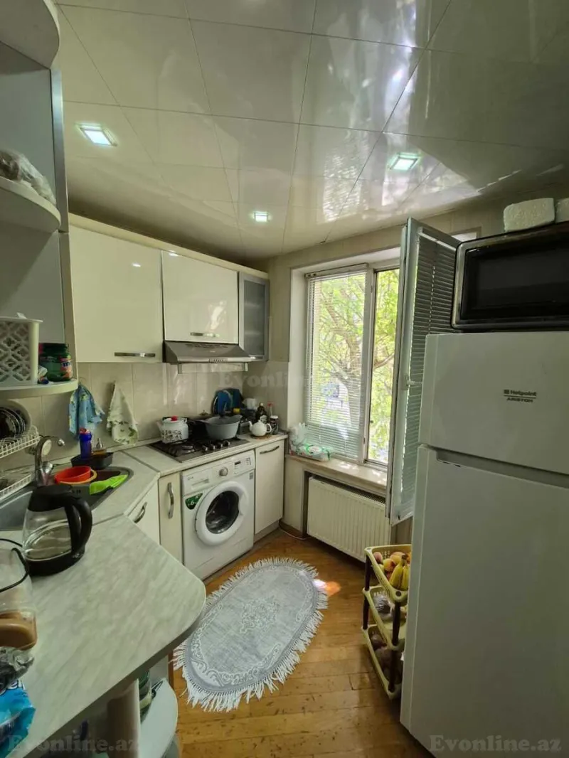 Satılır 3 otaqlı Mənzil Köhnə tikili 75 m² Nizami m. - şəkil 9