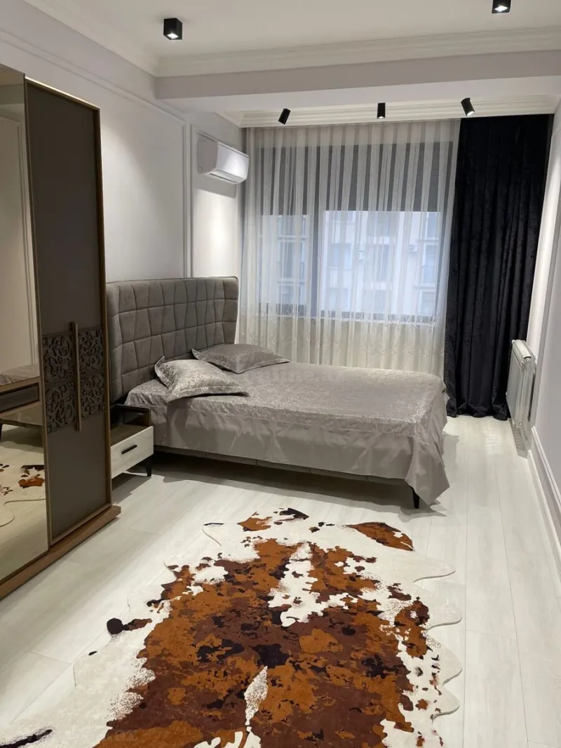 Kirayə verilir 3 otaqlı Mənzil Yeni tikili 120 m² Nərimanov r. - şəkil 6