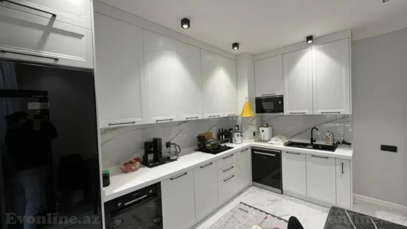 Kirayə verilir 3 otaqlı Mənzil Yeni tikili 120 m² Nərimanov r. - şəkil 7