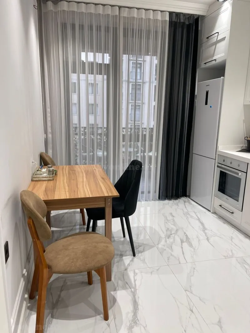 Kirayə verilir 3 otaqlı Mənzil Yeni tikili 120 m² Nərimanov r. - şəkil 9