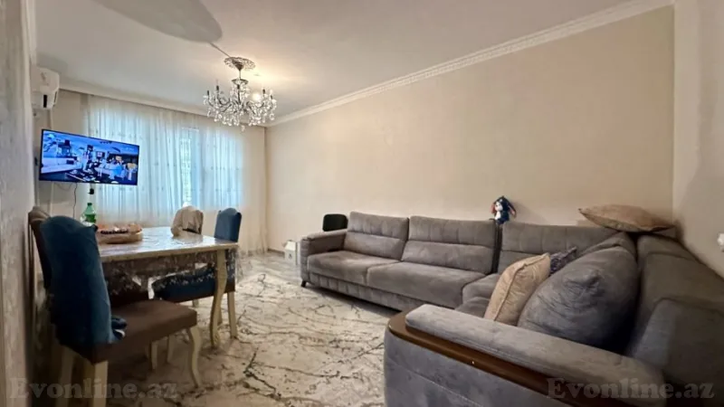 4 otaqlı Mənzil 90 m² Neftçilər m. Satılır