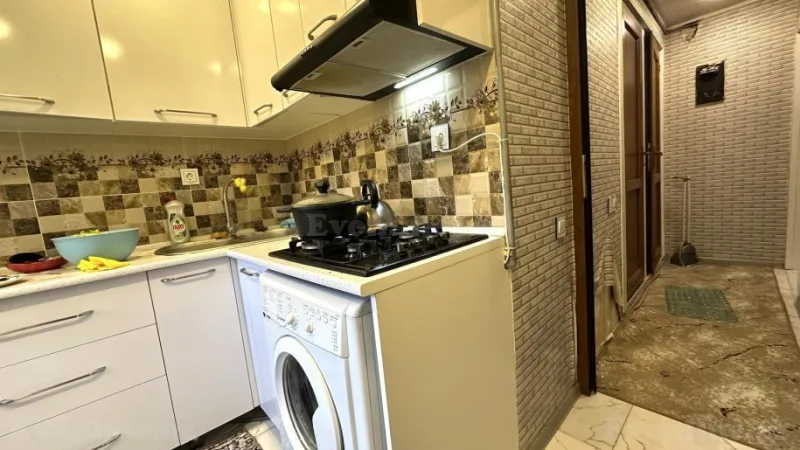 Satılır 4 otaqlı Mənzil Köhnə tikili 90 m² Neftçilər m. - şəkil 15