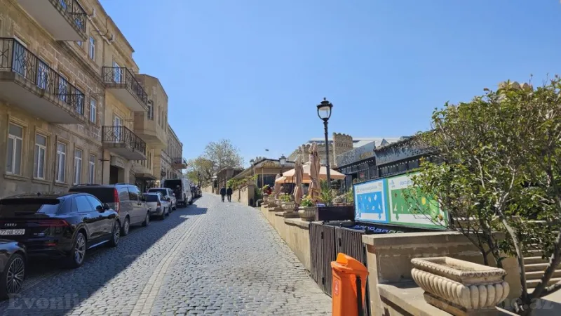 1 otaqlı Mənzil 38 m² İçərişəhər m. Kirayə verilir