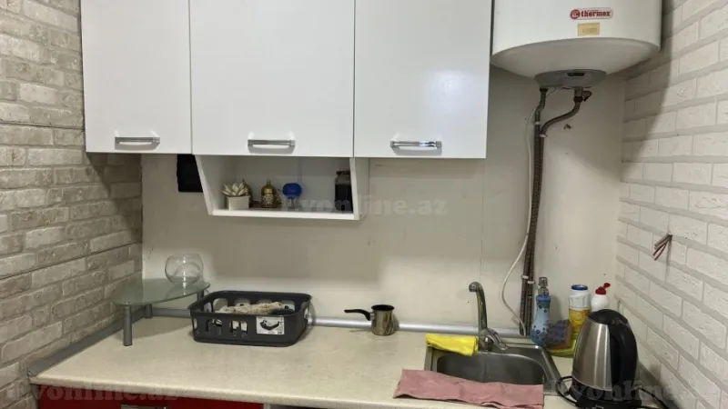 Obyekt 75 m² 8-ci mikrorayon Satılır