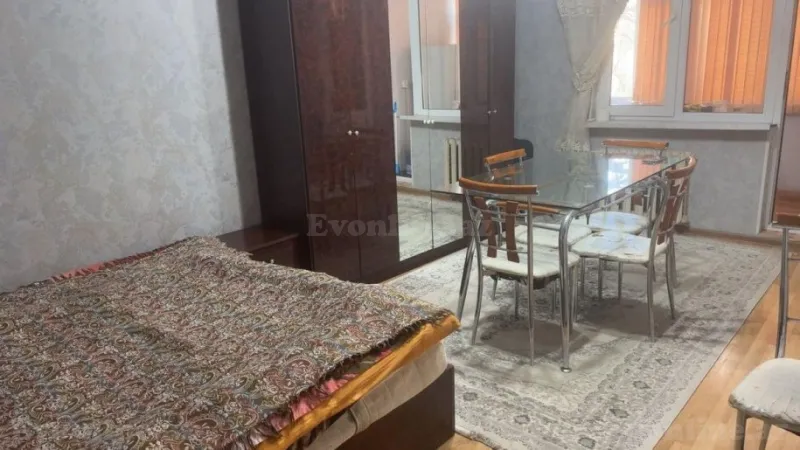 Kirayə verilir 2 otaqlı Mənzil Köhnə tikili 50 m² 7-ci mikrorayon - şəkil 2