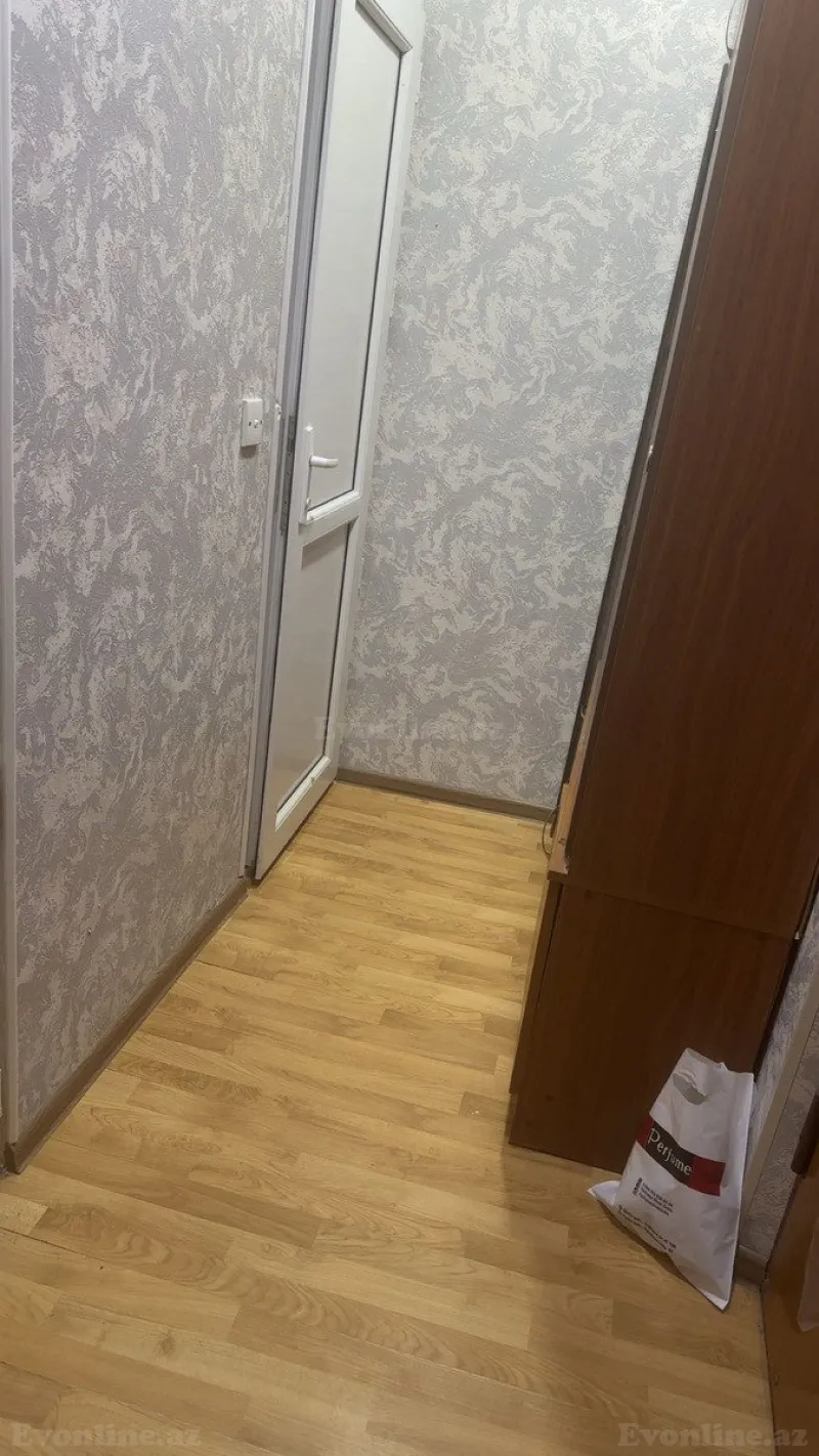 Kirayə verilir 2 otaqlı Mənzil Köhnə tikili 50 m² 7-ci mikrorayon - şəkil 4
