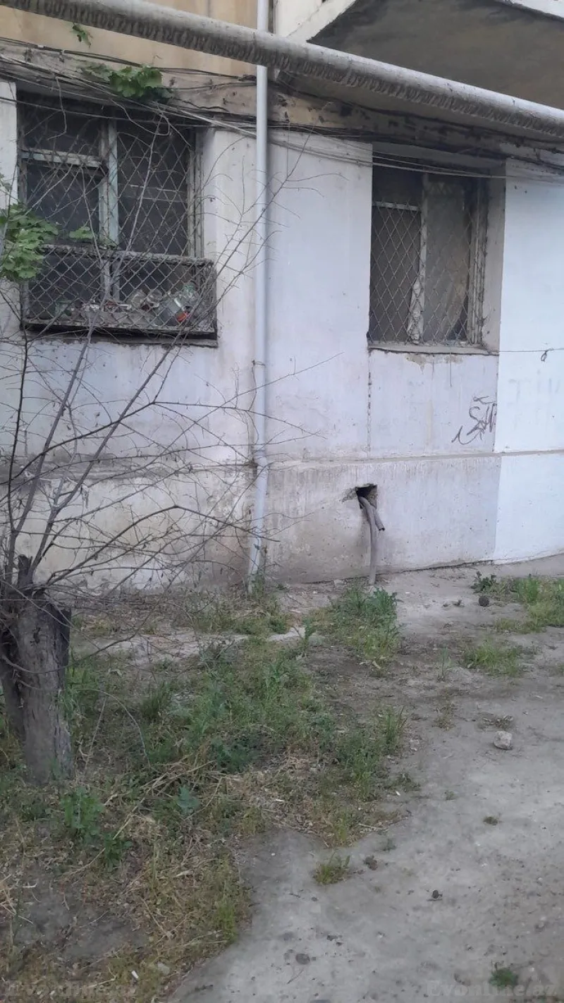 2 otaqlı Mənzil 42 m² 8-ci kilometr Satılır