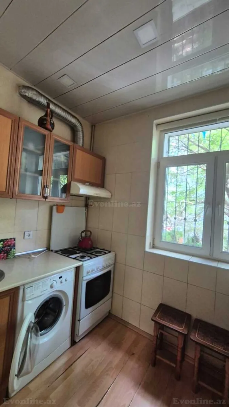 Satılır 2 otaqlı Mənzil Köhnə tikili 50 m² Nəsimi r. - şəkil 9