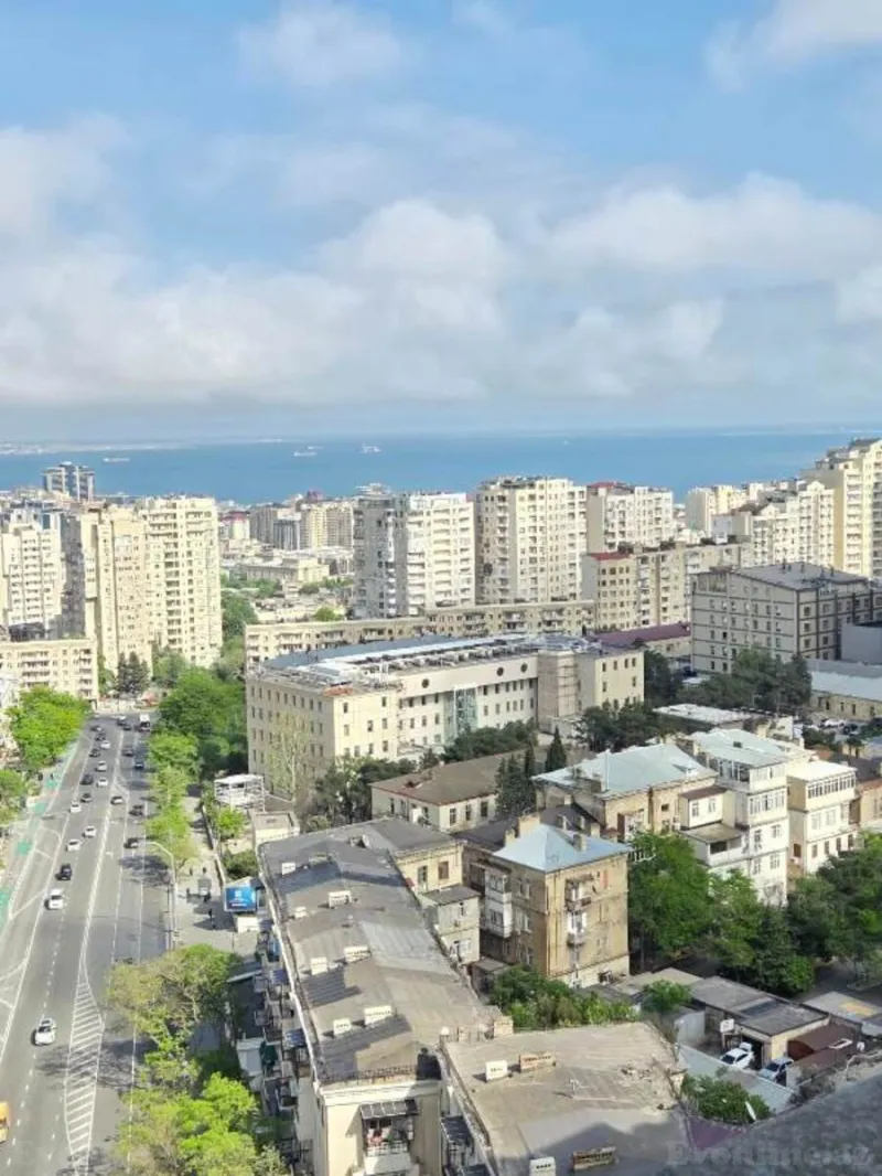 Satılır 5 otaqlı Mənzil Yeni tikili 303 m² Elmlər Akademiyası m. - şəkil 13