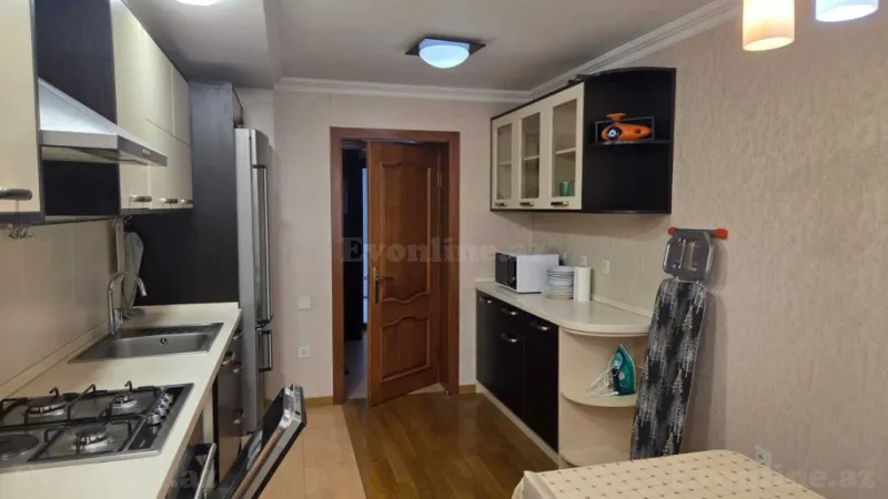 Kirayə verilir 2 otaqlı Mənzil Köhnə tikili 85 m² Nərimanov r. - şəkil 10