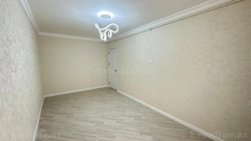 Satılır 4 otaqlı Mənzil Köhnə tikili 110 m² Xalqlar Dostluğu m. - şəkil 7