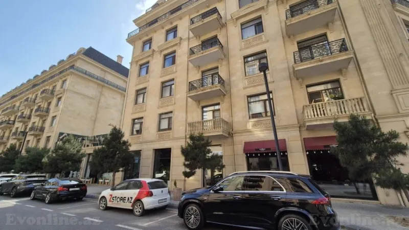 Obyekt 150 m² Xətai r. Satılır