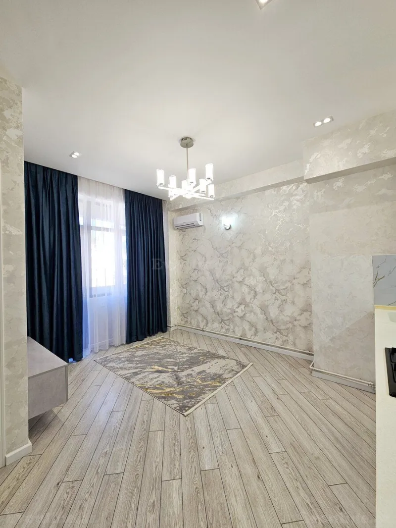 3 otaqlı Mənzil 56 m² Neftçilər m. Satılır