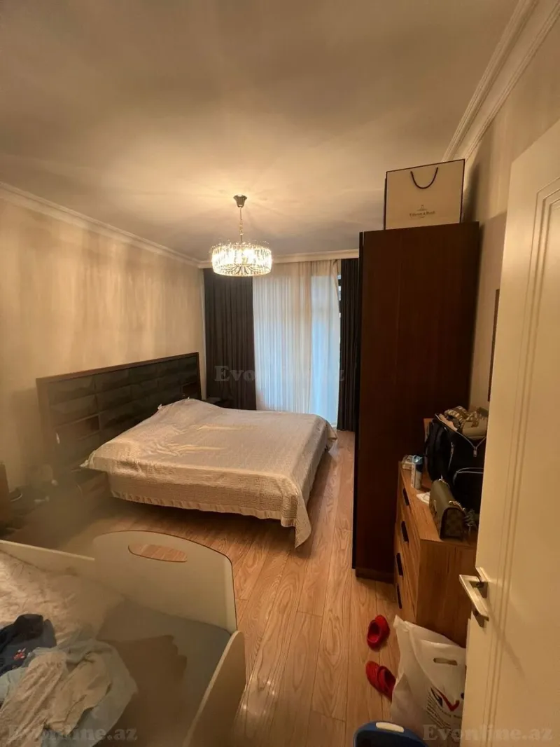 Satılır 2 otaqlı Mənzil Yeni tikili 100 m² 8 Noyabr m. - şəkil 3