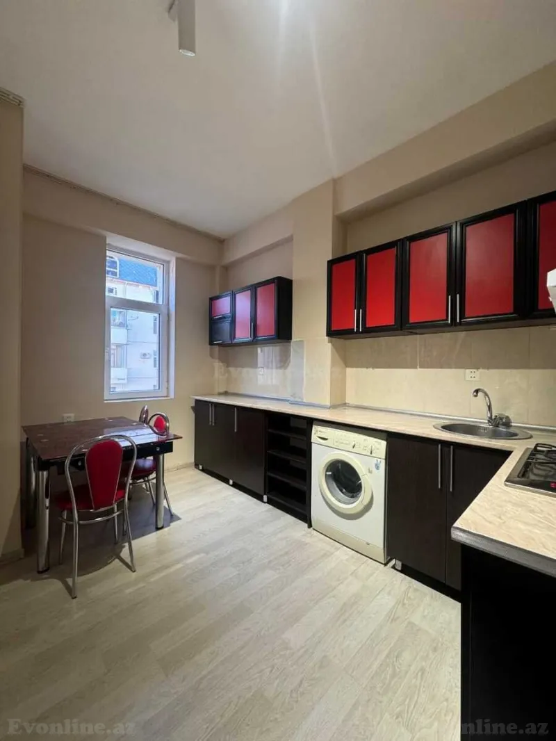 Kirayə verilir 2 otaqlı Mənzil Yeni tikili 50 m² Səbail r. - şəkil 3
