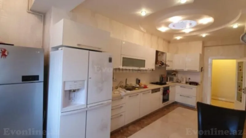 Satılır 4 otaqlı Mənzil Yeni tikili 190 m² Xətai m. - şəkil 4