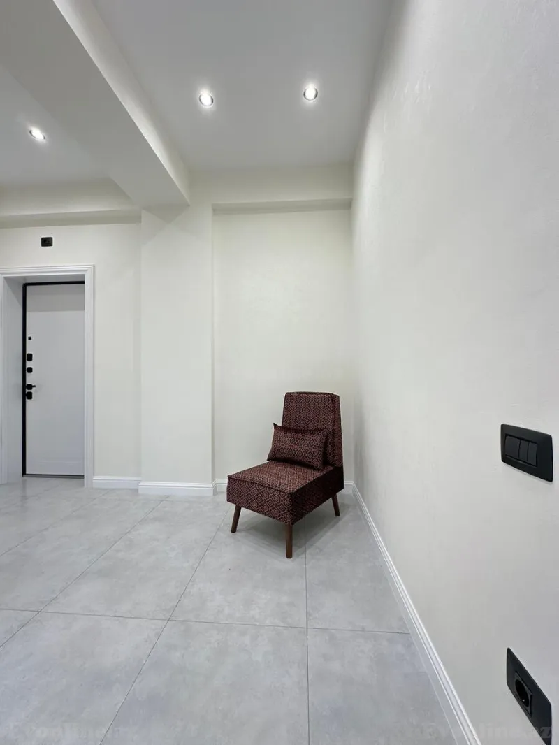 Satılır 2 otaqlı Mənzil Yeni tikili 69 m² 9-cu mikrorayon - şəkil 2