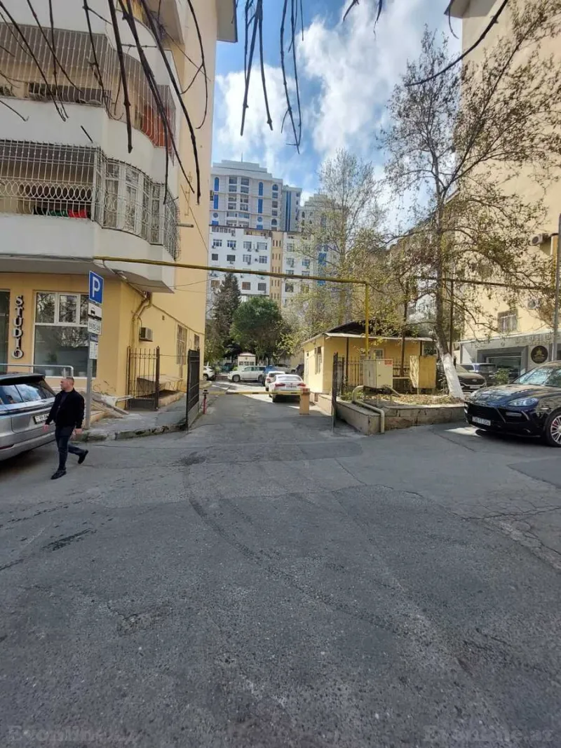 Satılır 4 otaqlı Mənzil Yeni tikili 188 m² Yasamal - şəkil 5