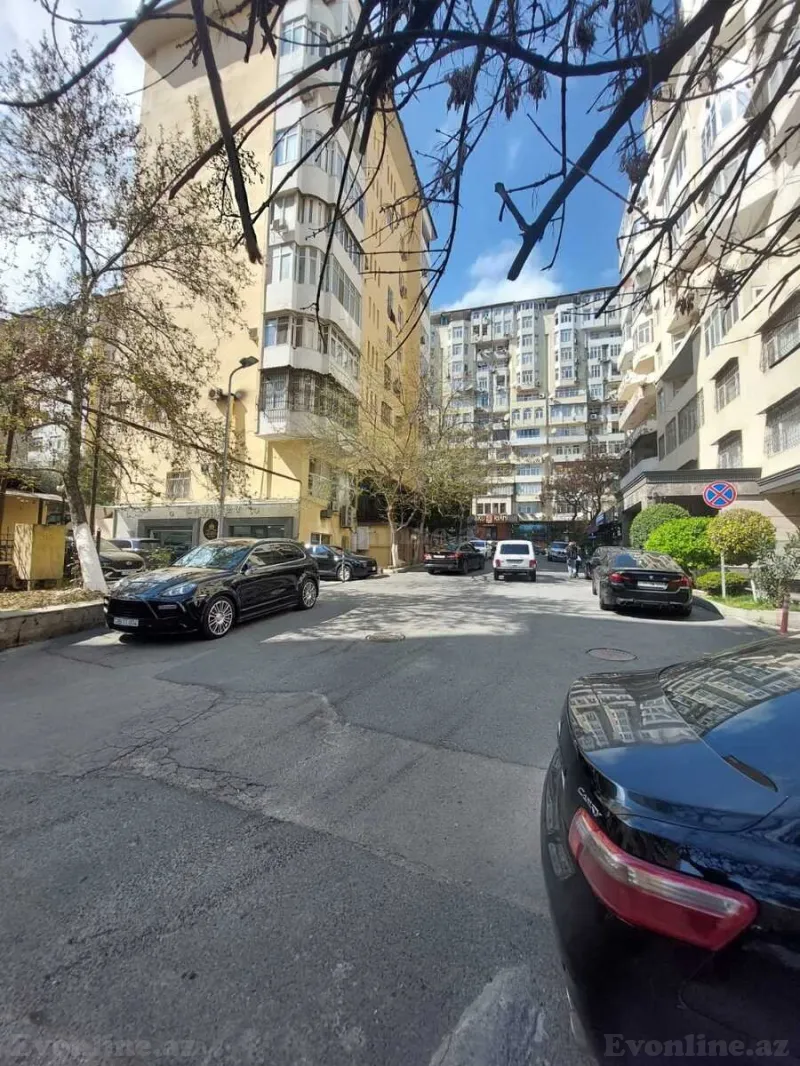 Satılır 4 otaqlı Mənzil Yeni tikili 188 m² Yasamal - şəkil 15