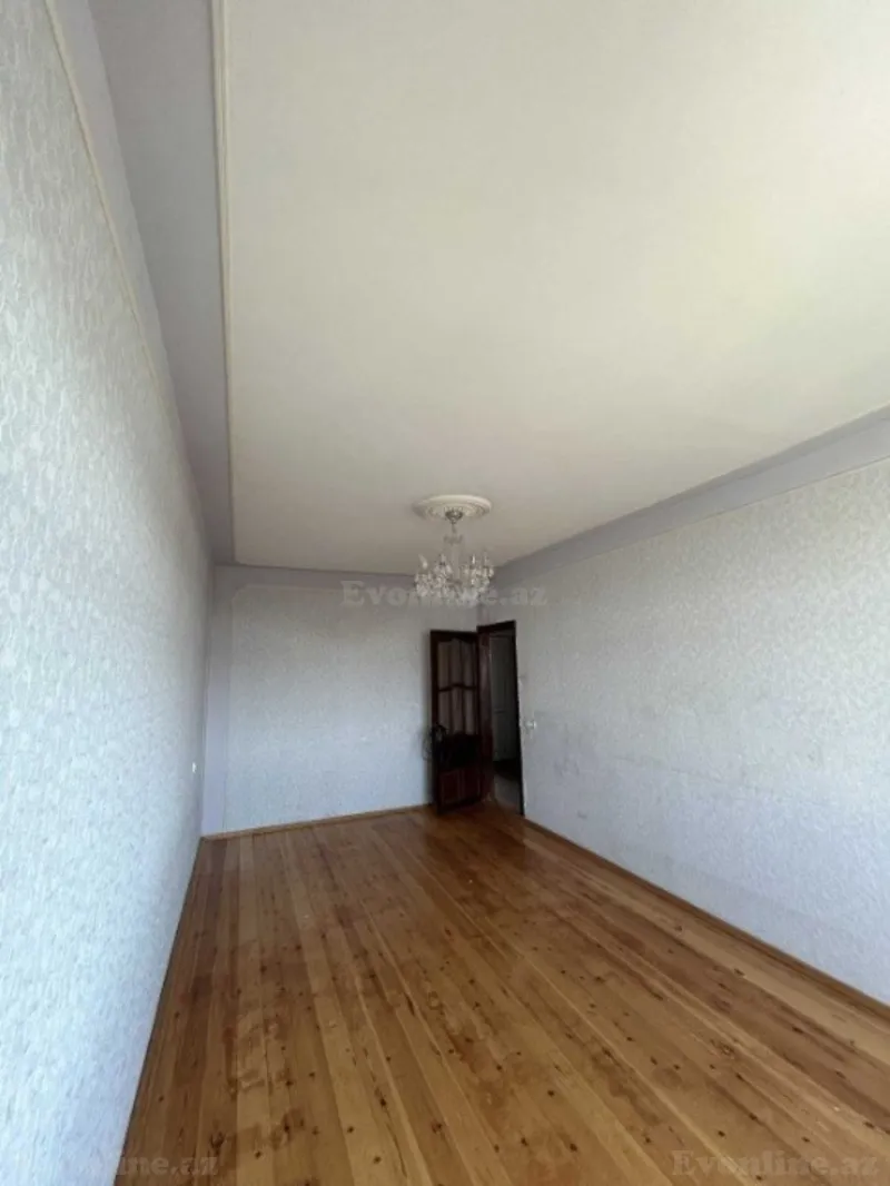 Satılır 2 otaqlı Mənzil Köhnə tikili 65 m² Suraxanı r. - şəkil 2