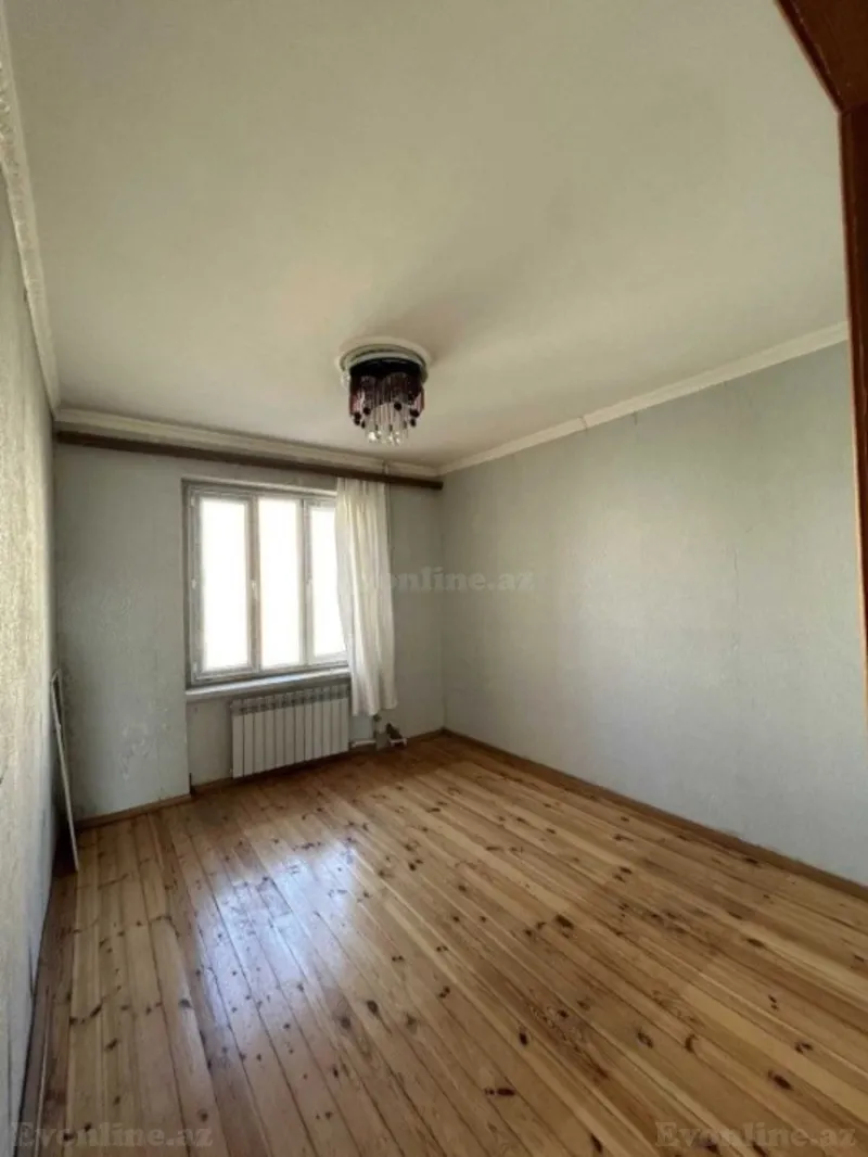 Satılır 2 otaqlı Mənzil Köhnə tikili 65 m² Suraxanı r. - şəkil 4