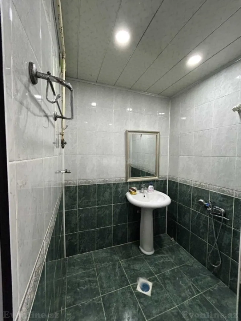 Satılır 2 otaqlı Mənzil Köhnə tikili 65 m² Suraxanı r. - şəkil 8