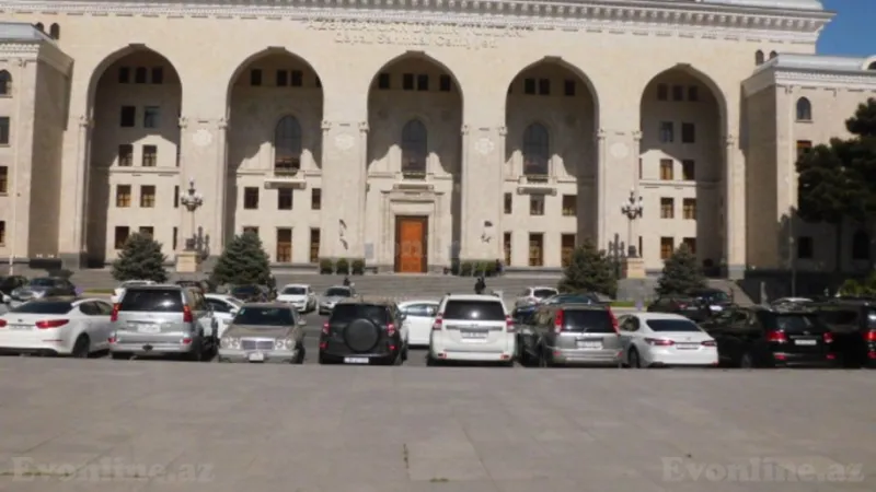 Satılır 1 otaqlı Mənzil Köhnə tikili 25 m² 28 May m. - şəkil 12