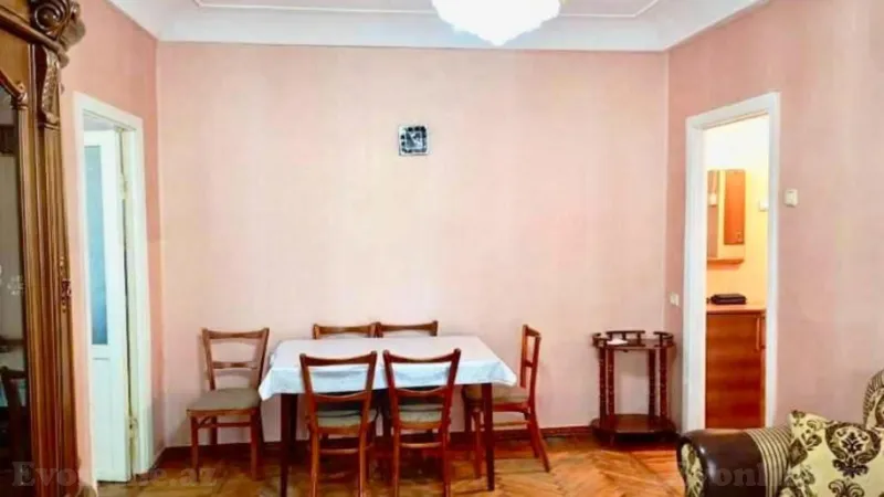 Satılır 2 otaqlı Mənzil Köhnə tikili 45 m² 8-ci kilometr - şəkil 2