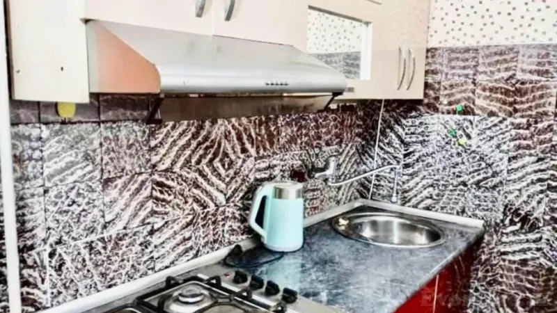 Satılır 2 otaqlı Mənzil Köhnə tikili 45 m² 8-ci kilometr - şəkil 5