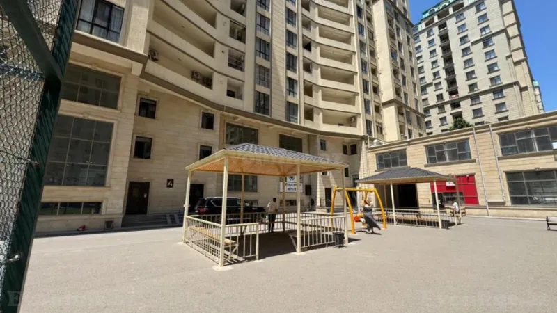 Satılır 2 otaqlı Mənzil Yeni tikili 72 m² 28 May m. - şəkil 2
