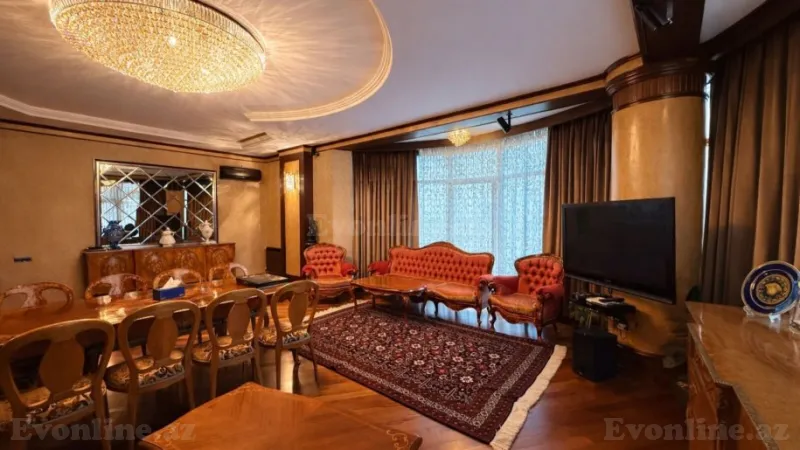 4 otaqlı Mənzil 220 m² 28 May m. Satılır