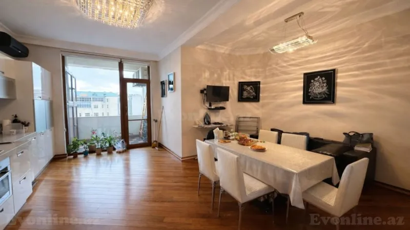Satılır 4 otaqlı Mənzil Yeni tikili 220 m² 28 May m. - şəkil 10
